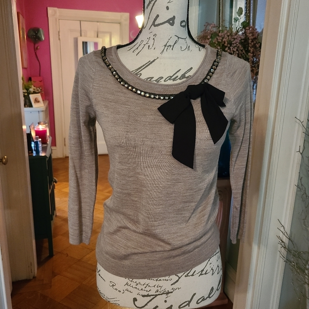 EUC sweater size xs Ann taylor loft hp🔥🔥🔥🔥🔥